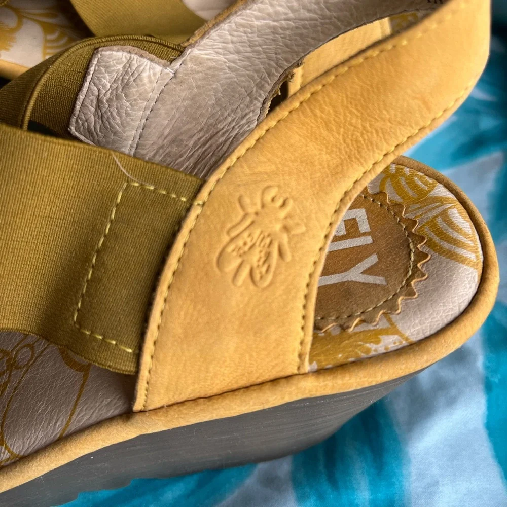 Fly London sling back platform wedge shoes size 39, 8-8.5